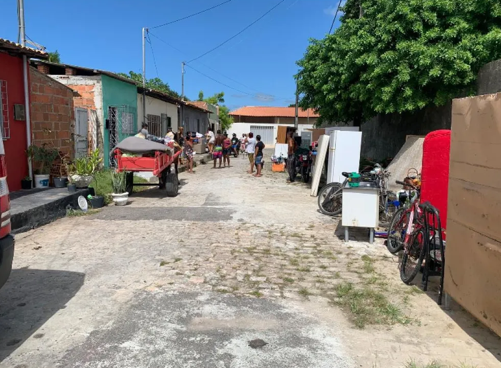 Casas São Demolidas Em Reintegração De Posse No Bairro Aeroporto Jornal Do Dia 5055